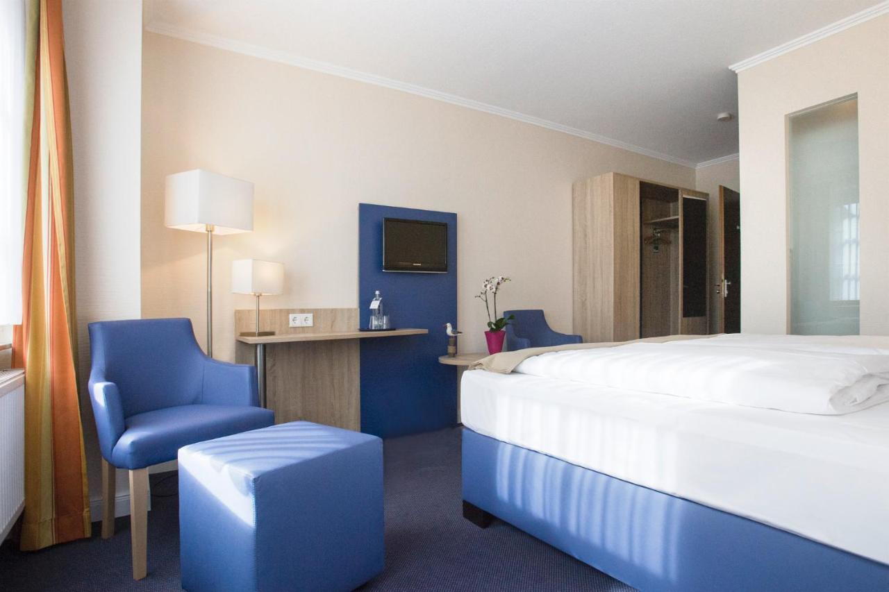 הוסום Nordsee-Hotel Hinrichsen מראה חיצוני תמונה
